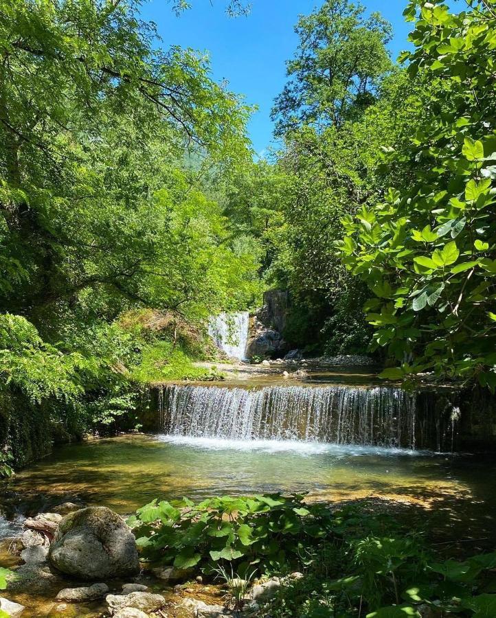 Campagna Waterfalls View Suites Екстериор снимка