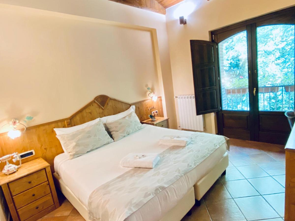 Campagna Waterfalls View Suites Екстериор снимка